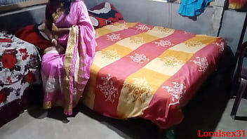 Desi Saree Pink Menggoda Bercinta Dalam Video Panas Localsex31