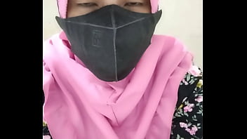 Adik Tiri Berhijab Merintih Nikmat Untuk Kekasihnya