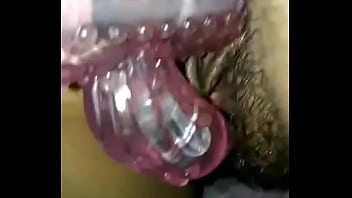 Menggoda Diri Sendiri Dengan Dildo Panas