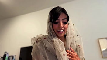 Malam Panas Bersama Influencer Muslimah Sebelum Lebaran, Suaminya Sedang Pergi