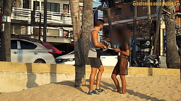 Menggila Malam Pertama Dengan Gadis Thailand Seksi Di Ranjang