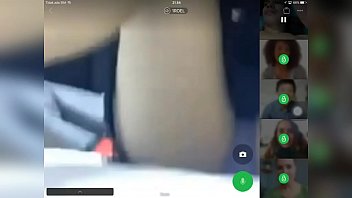 Gadis Cantik Pamer Payudara Montok