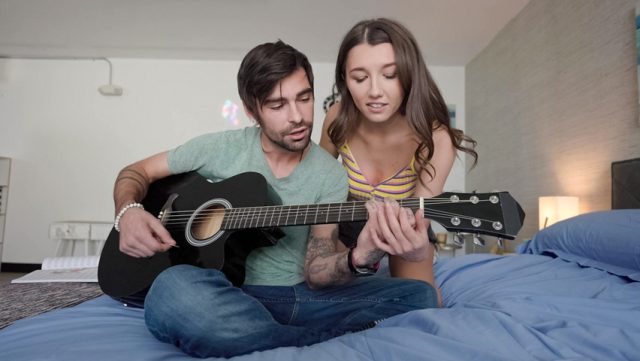 Guru Gitar Yang Bikin Bergairah