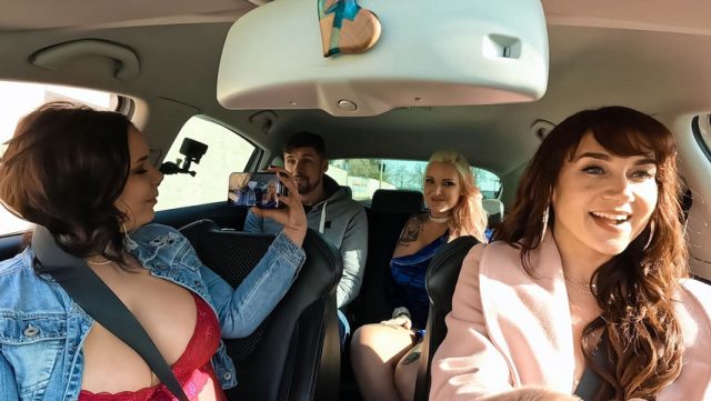 Naik Mobil Panas Bareng Aku?