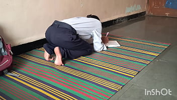 Gadis Perawan Kampus Digituasi Guru Les Privat.