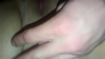 Penis Berdenyutku Masuk Dalam Ke Dalam Vagina Istriku