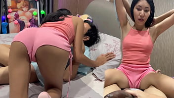 Kakak Tiri Panas Penuhi Nafsu, Dia Izinkan Ku Rekam Juga!!