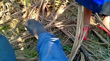 Bhabhi Desa India Bercinta Di Luar Ruangan