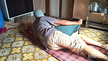 Menggoda Adik Tiri Di Dapur