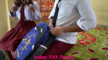 Percintaan Mesra Pria Dan Wanita India Dengan Suara Jelas