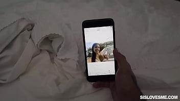 Serena Santos Menggoda Adik Tiri Nakalnya