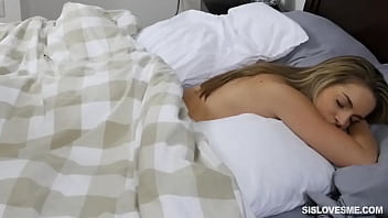 Kimmy Grang Terbangun Setelah Digoyang Kakak Tiri!