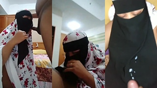 Vivi Wanita Berjilbab Tergoda