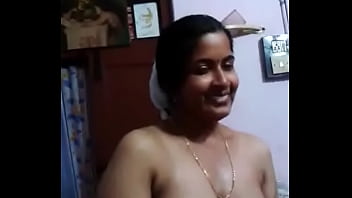 Gadis Desi Manis Yang Menggoda