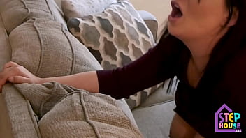 Ibu Tersepit Di Sofa Dan Dihardiki