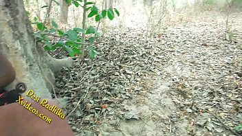Desi Indian Tante Sange Di Hutan, Saree Terbuka Untuk Aksi Panas