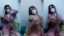 Gadis Manis Dengan Payudara Besar Dan Puting Menembus Kain