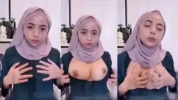 Miera Berhijab Dengan Payudara Montok Dan Bulat Sempurna