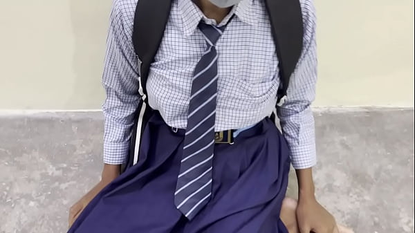 Gadis Desa India Yang Nakal Digoyang Pacarnya Di Sekolah