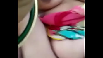 Bhabhi Desi Roshni Pamer Tubuh Seksi Dan Menggoda