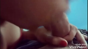 Istri Nakal Mengulum Dengan Penuh Gairah