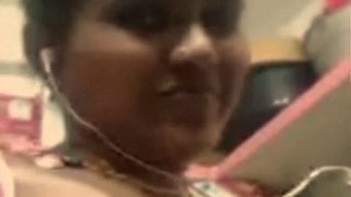 Bokep Mom​