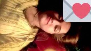 Sizzling Desi Babe Strips Teasingly For Her Man On A Steamy Video Chat