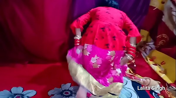 Kekasih India Digoyang Ganas Oleh Cowok Muda Yang Bergairah