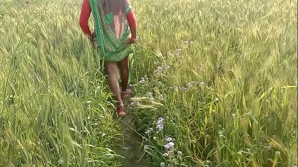 Bhabhi Desa India Digituh Di Luar Rumah Dengan Ganas