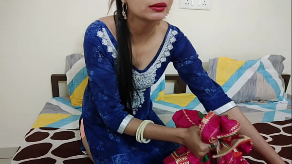 बड़े सोतेले भाई ने छोड़ दिया अपनी सोतेली बहन को, हिंदी में गर्मागर्म ऑडियो