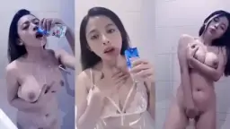 Mandi Susu Miera Bikin Geger, Cuma Di Onlyfans!