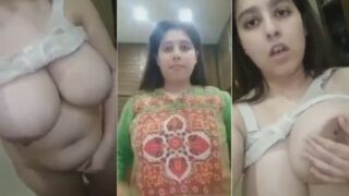 Video Panas Cewek Montok Bugil Telanjang Di Depan Kamera