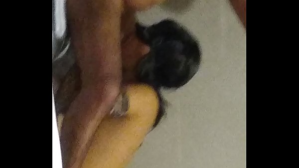 Neha Ngentot Abang Tiri Sambil Mandi, Suara Desahan Panas