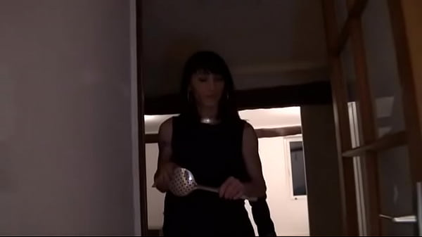 Madalyne Menemukan Guest House Spesial Untuk Dua Pria Dan Satu Wanita Yang Menggila
