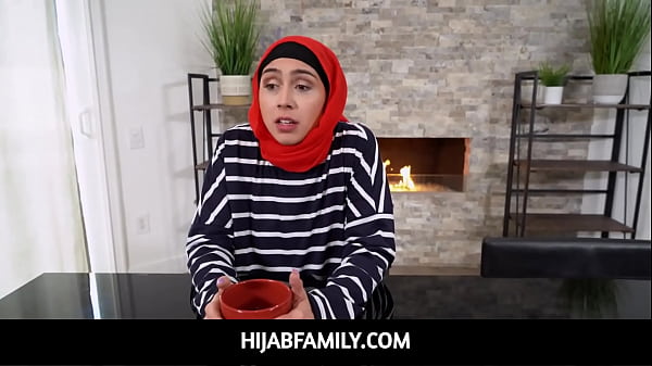 Keluarga Berhijab – Ajarkan Segala Hal Tentang Seks Dengan Hijab