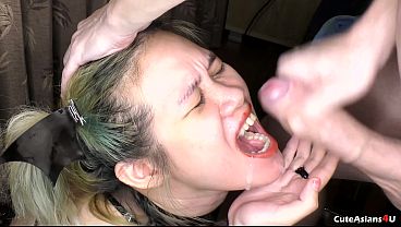Vampira Bergairah Lebih Suka Menghisap Kontol