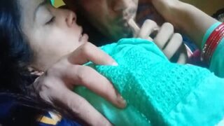 Istri Selingkuh Cium Kekasih Gelap, Biarin Dia Nyedot Susu Montoknya