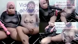 Laela Dan Sari Menggoyang Memek Mereka Bersama – Maesarilaela24