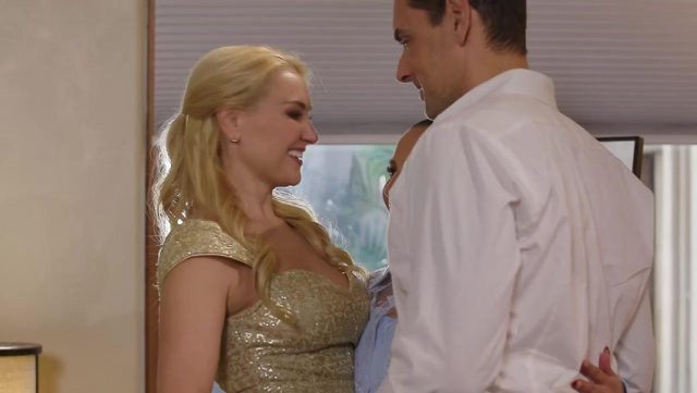 Malam Ganda Yang Panas: Adegan Keempat Dengan Julia Robbie Dan Liv Yang Lebih Menggoda