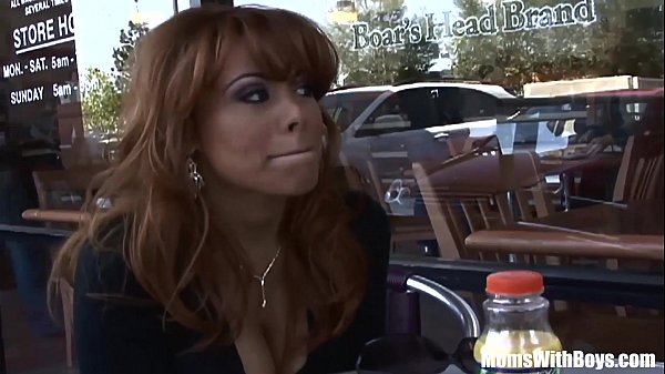 Sienna West, Milf Ebony Hot, Kencan Panas Langsung Berlanjut Ke Ranjang