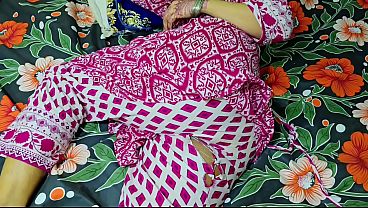Ibu Tiri Celana Sobek, Pantat Bulat Digenjot Anak Tiri Sampai Puas