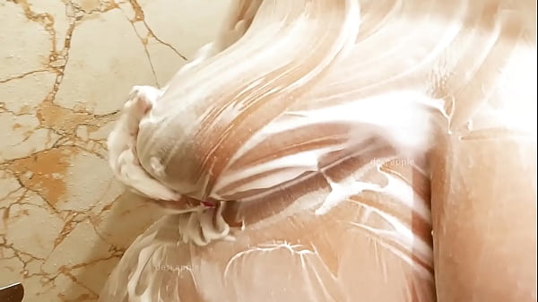 Mandi Panas Bhabhi Desi Yang Menggoda