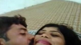 Bihari Cowok Ngewe Adik Temennya Di Kampung