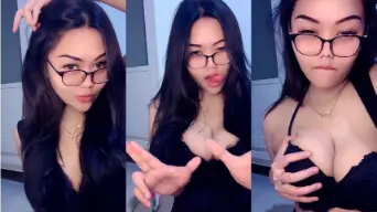Nayasa Pake Kacamata Live Panas Banget, Full Video Nya Bikin Ngilu!