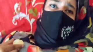 Suami Gregetan Lihat Istri Nonton Bokep Bangladesh, Langsung Grebek Sambil Ngaceng.