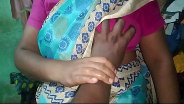 Priyanka Ibu Rumah Tangga India, Mainin Kontol Sendiri Di Rumah.