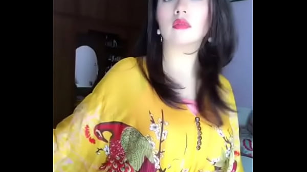 Goyangin Tubuh Montok Desi Call Girl Siap Bikin Lu Lemes.