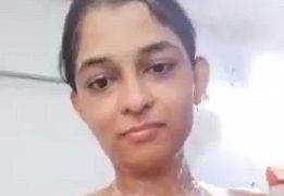 Cewek Mumbai Mandi, Klip Bikin Greget Nih