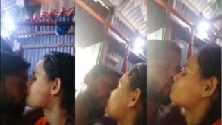 Tonton Video Desi, Cowok Dhaka Remes Payudara Sambil Ciuman Panas