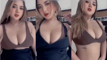 Xixi Pake Baju Item, Goyangannya Bikin Meleleh.